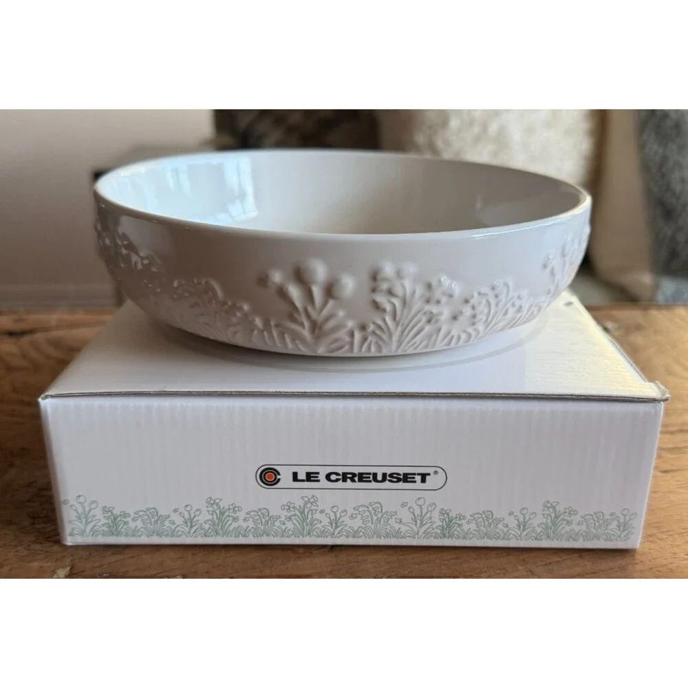 Le Creuset new box